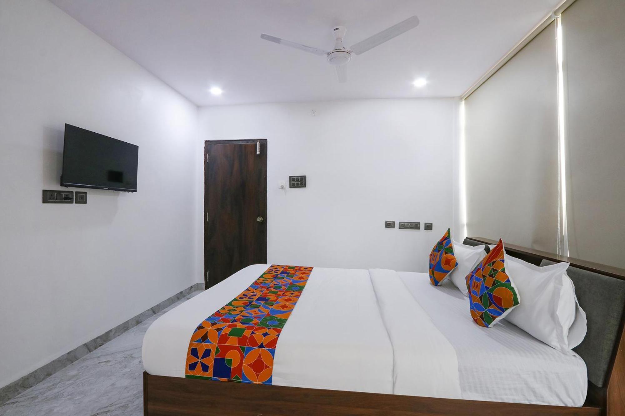 Fabhotel Relax Inn Хайдарабад Экстерьер фото