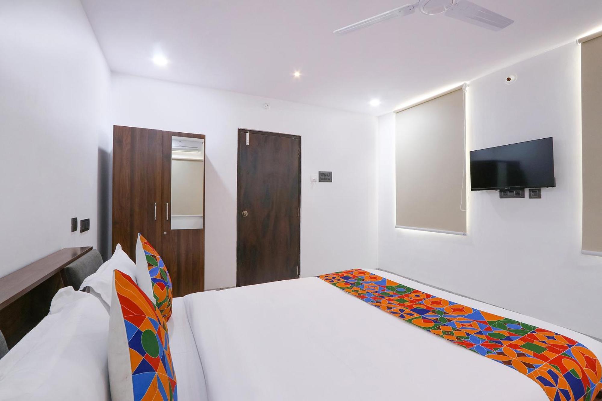 Fabhotel Relax Inn Хайдарабад Экстерьер фото