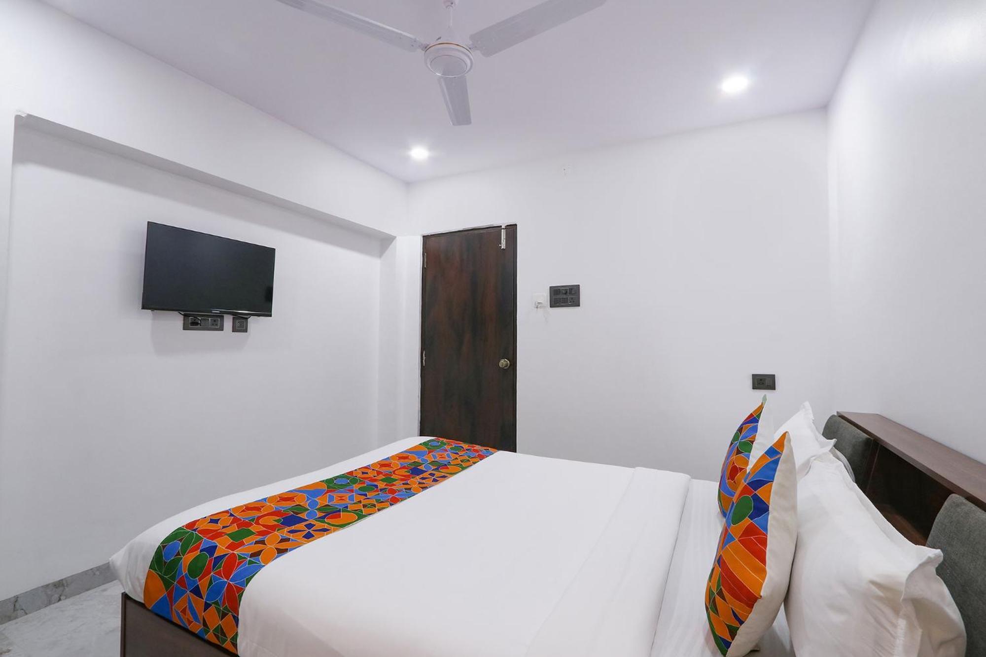 Fabhotel Relax Inn Хайдарабад Экстерьер фото