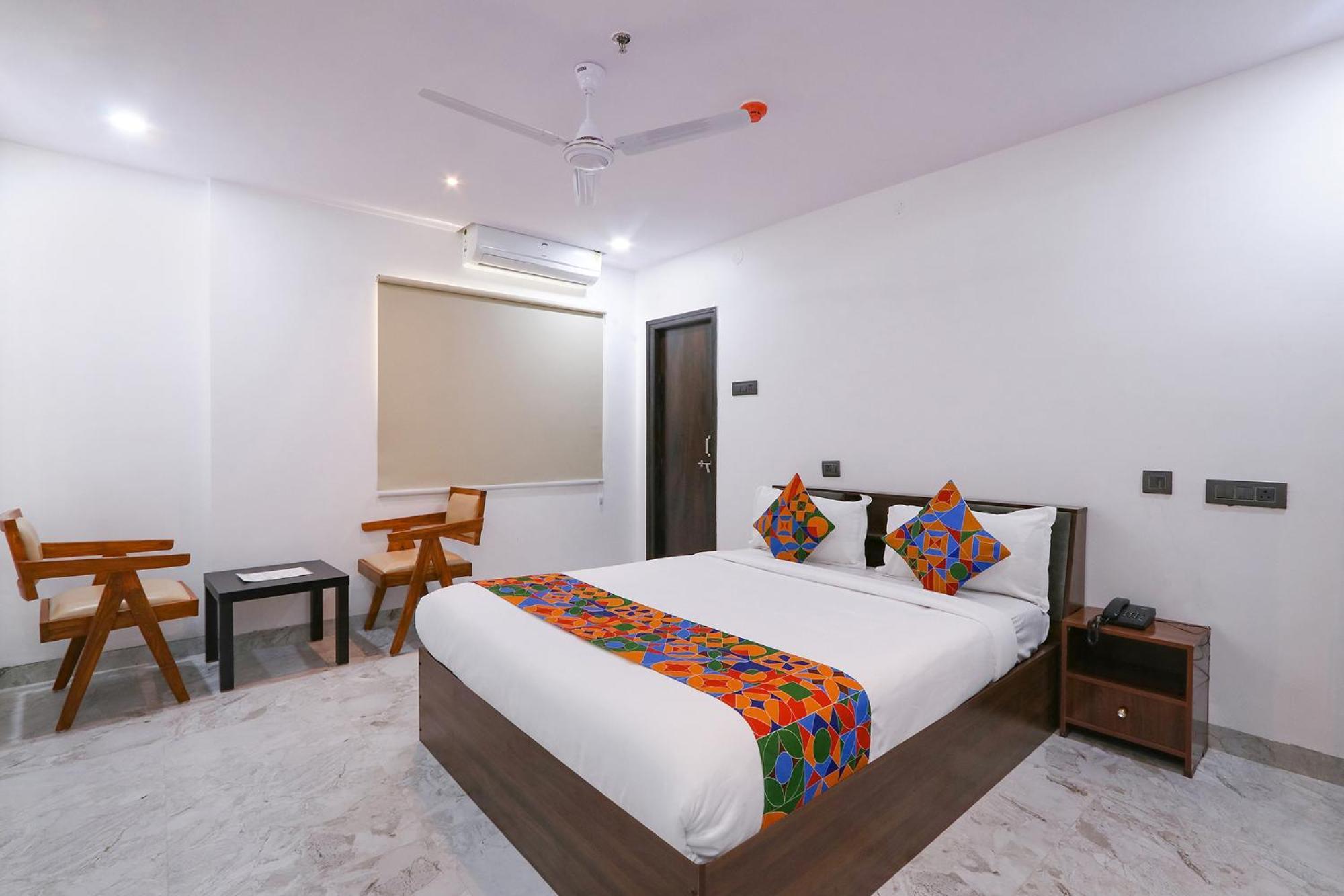 Fabhotel Relax Inn Хайдарабад Экстерьер фото
