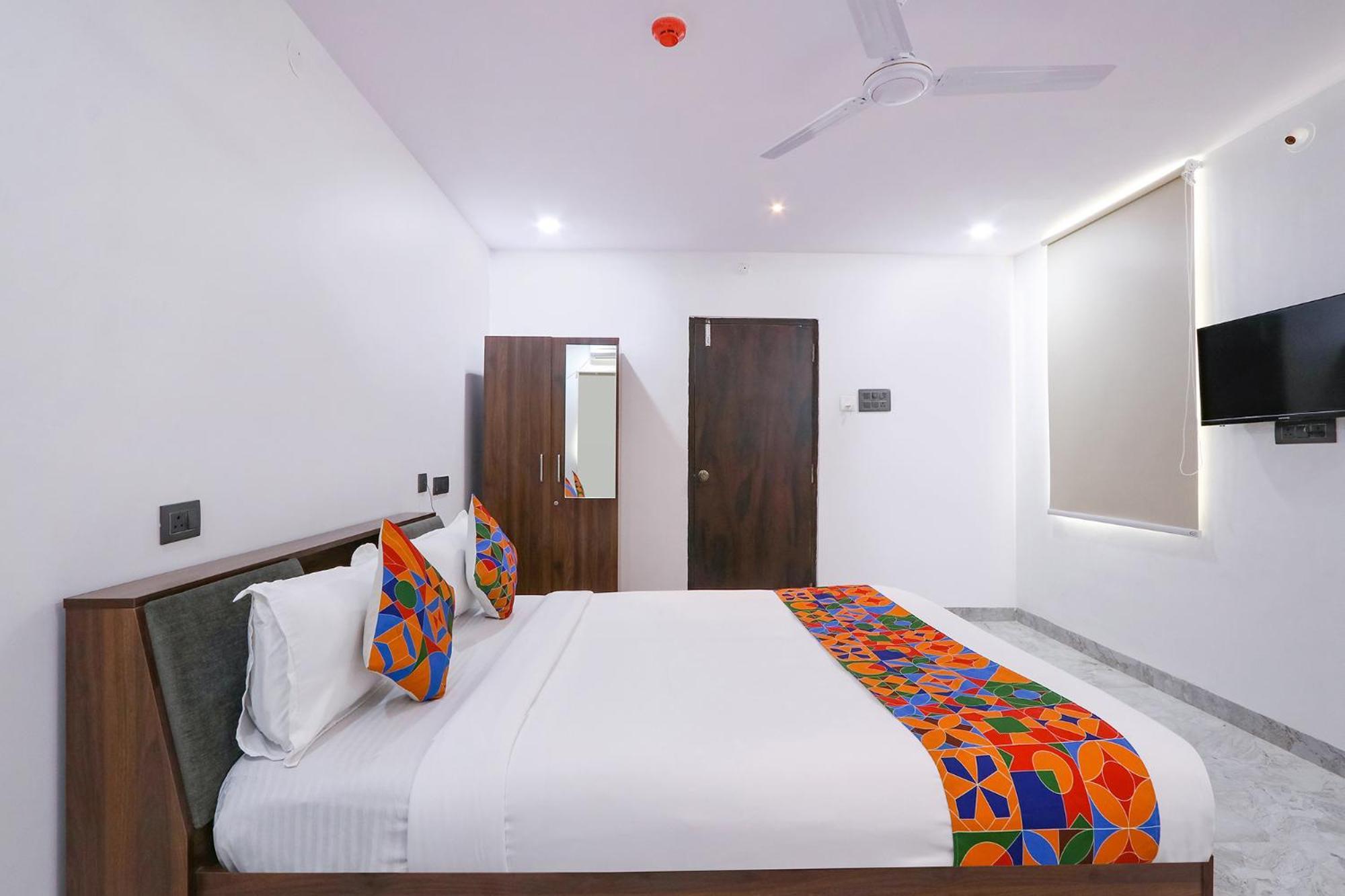 Fabhotel Relax Inn Хайдарабад Экстерьер фото