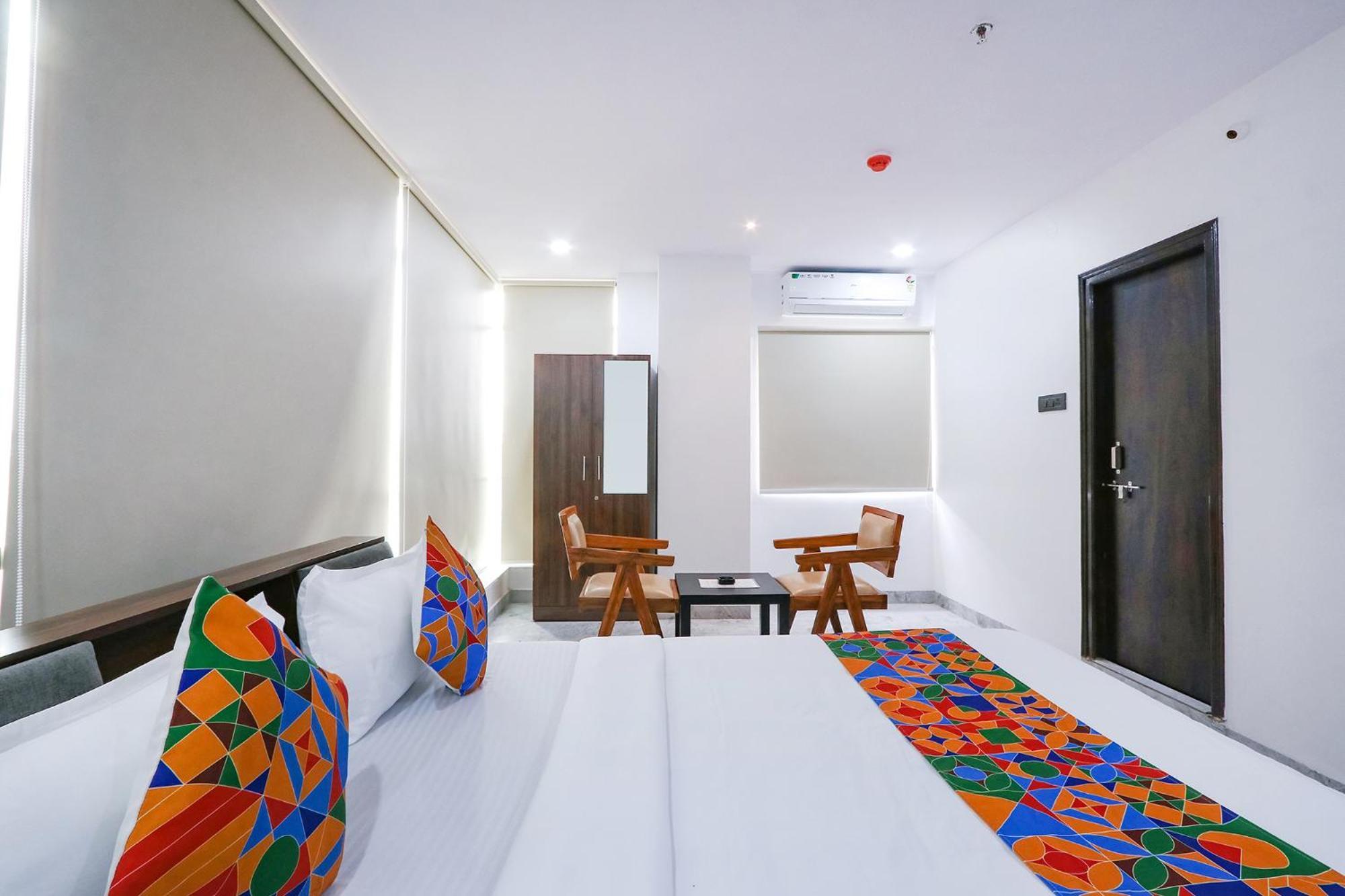 Fabhotel Relax Inn Хайдарабад Экстерьер фото